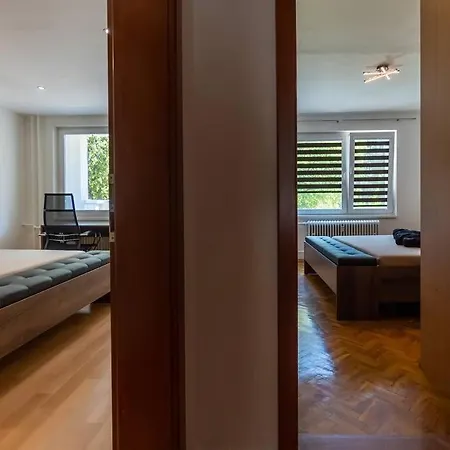 Great Large Near Center Appartement *